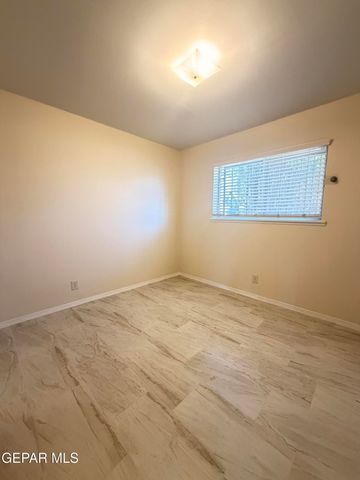 5726 Waycross Avenue, El Paso, TX 79924