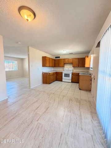 5726 Waycross Avenue, El Paso, TX 79924