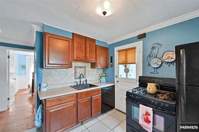 79 Forest Road, Dumont, NJ 07628