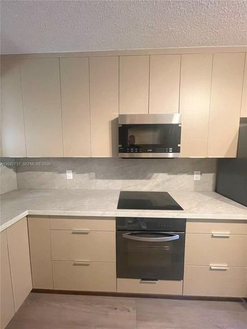 2151 NW 77th Way 102, Pembroke Pines, FL 33024