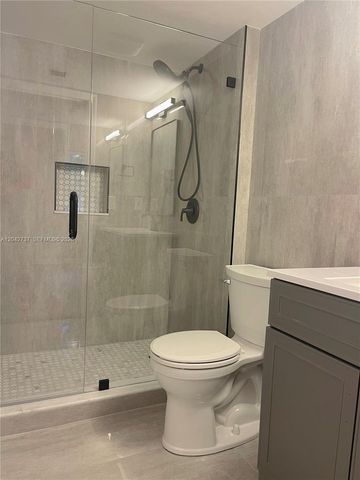 2151 NW 77th Way 102, Pembroke Pines, FL 33024