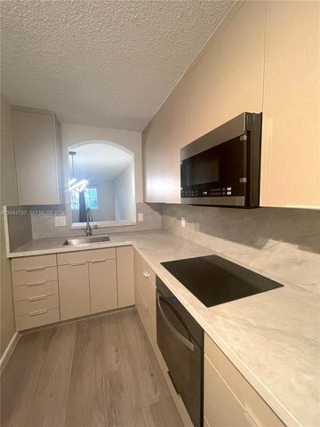 2151 NW 77th Way 102, Pembroke Pines, FL 33024
