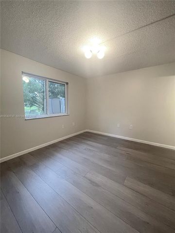 2151 NW 77th Way 102, Pembroke Pines, FL 33024
