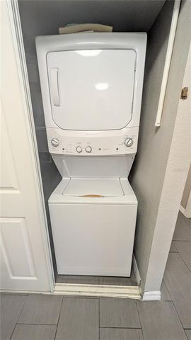 850 S TAMIAMI TRAIL 409, Sarasota, FL 34236