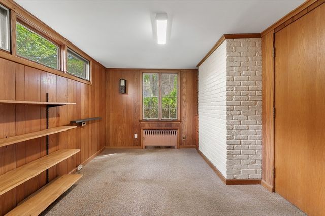21 Whittlesey Rd, Newton, MA 02459