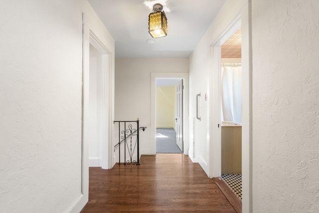 21 Whittlesey Rd, Newton, MA 02459