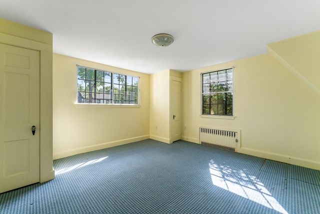 21 Whittlesey Rd, Newton, MA 02459