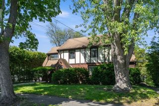 21 Whittlesey Rd, Newton, MA 02459
