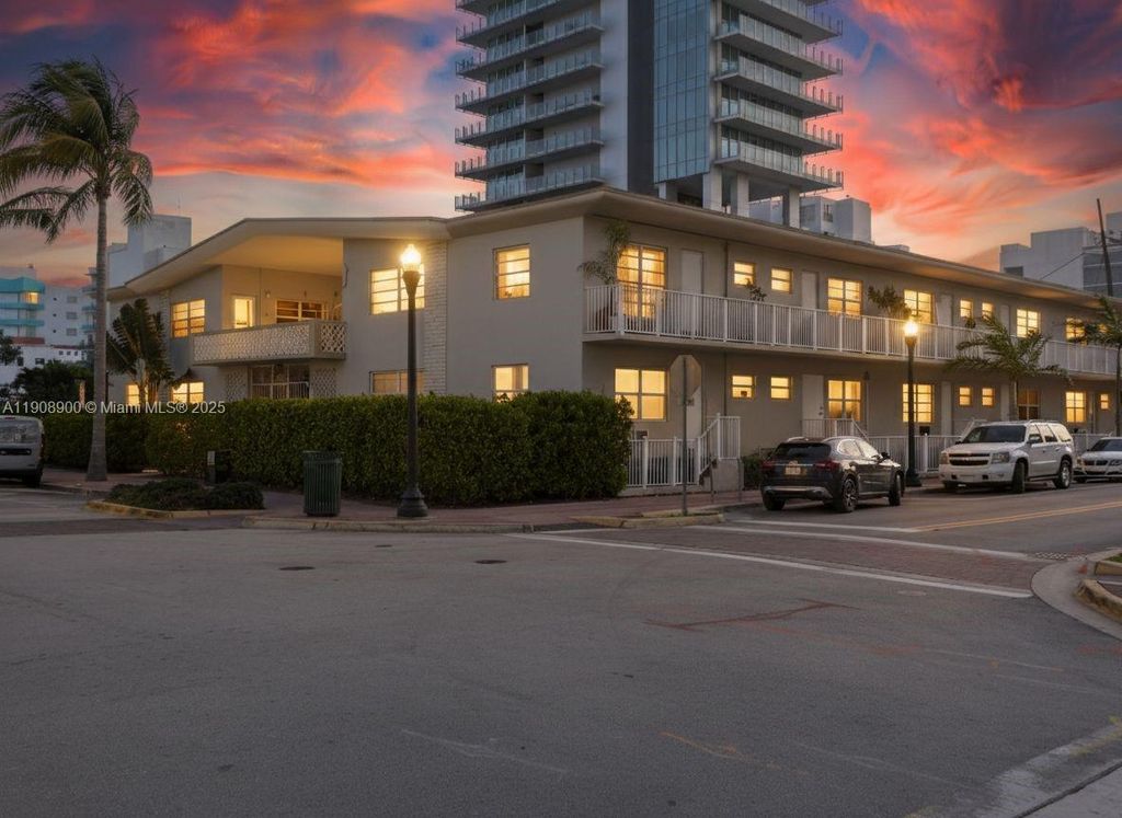 101 Collins Ave 2, Miami Beach, FL 33139