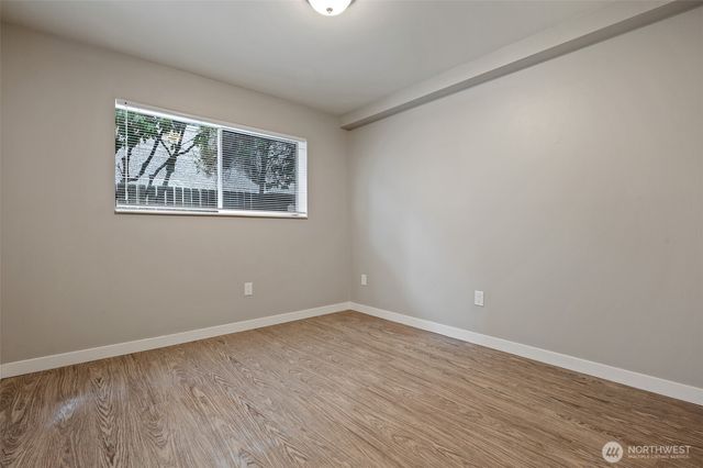 11521 Greenwood Avenue N, Seattle, WA 98133