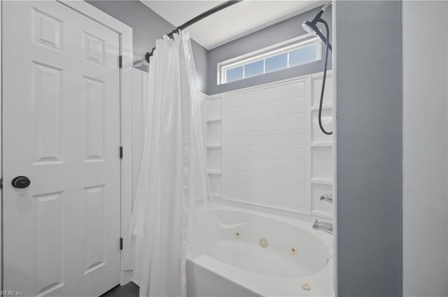152 Pier Landing LOOP, South Mills, NC 27976