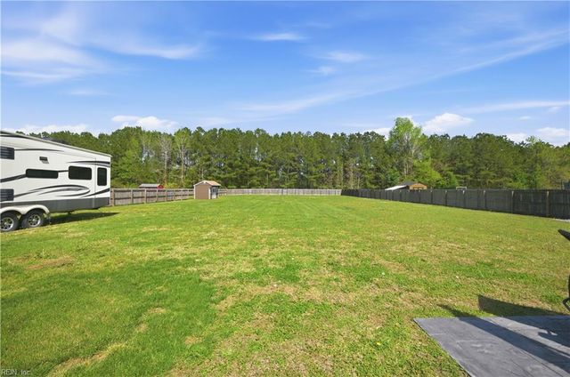 152 Pier Landing LOOP, South Mills, NC 27976