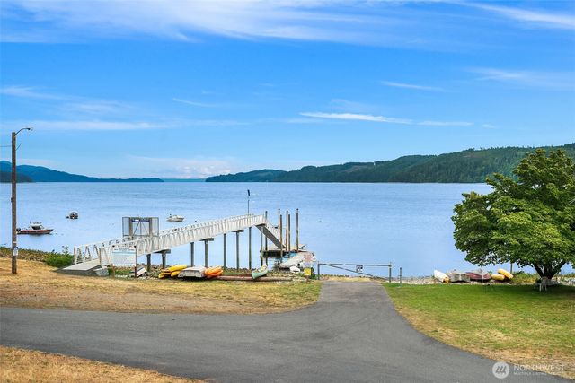 51 N Bennett Lane, Lilliwaup, WA 98555
