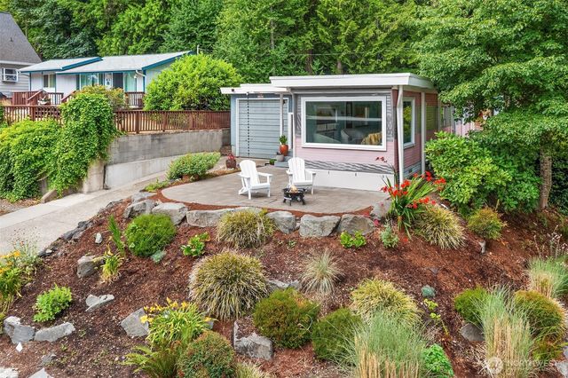 51 N Bennett Lane, Lilliwaup, WA 98555
