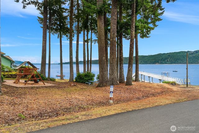 51 N Bennett Lane, Lilliwaup, WA 98555