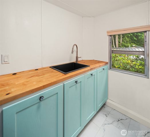 51 N Bennett Lane, Lilliwaup, WA 98555