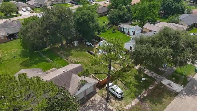 6126 Iron Rock Street, Houston, TX 77087