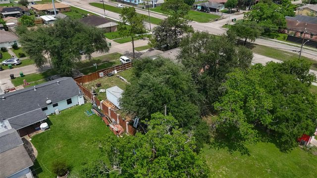 6126 Iron Rock Street, Houston, TX 77087
