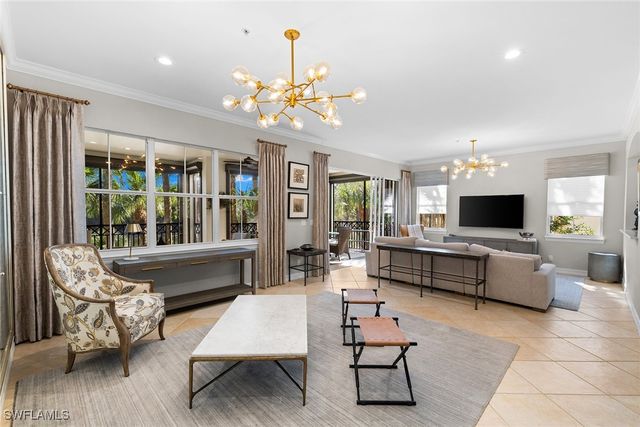 2864 Tiburon BLVD E 102, Naples, FL 34109