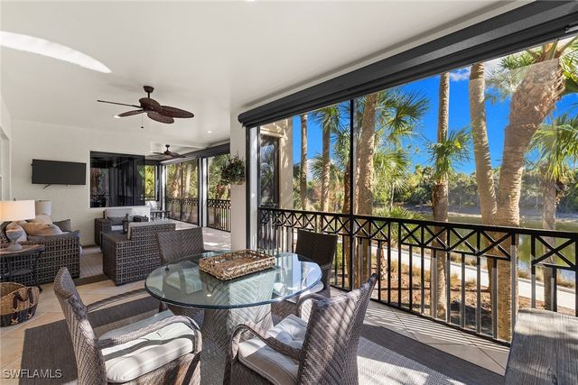 2864 Tiburon BLVD E 102, Naples, FL 34109