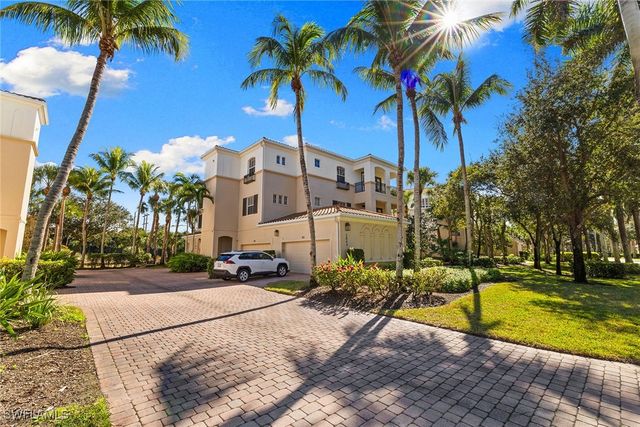 2864 Tiburon BLVD E 102, Naples, FL 34109
