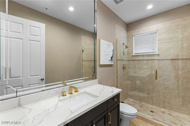 2864 Tiburon BLVD E 102, Naples, FL 34109