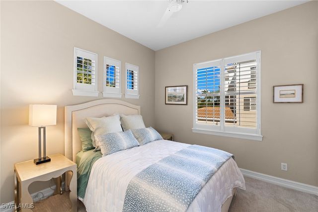 2864 Tiburon BLVD E 102, Naples, FL 34109