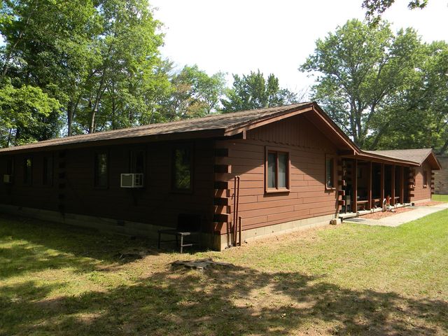 1306 N Tippy Dam Road, Wellston, MI 49689