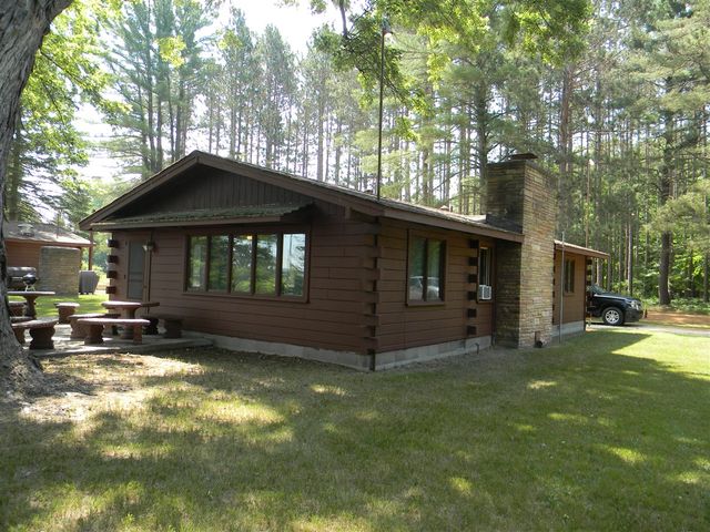 1306 N Tippy Dam Road, Wellston, MI 49689