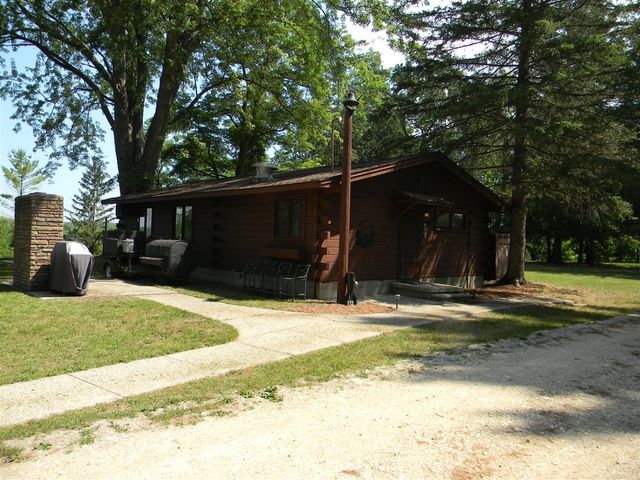 1306 N Tippy Dam Road, Wellston, MI 49689