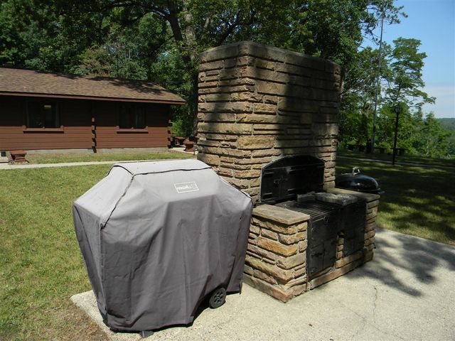 1306 N Tippy Dam Road, Wellston, MI 49689