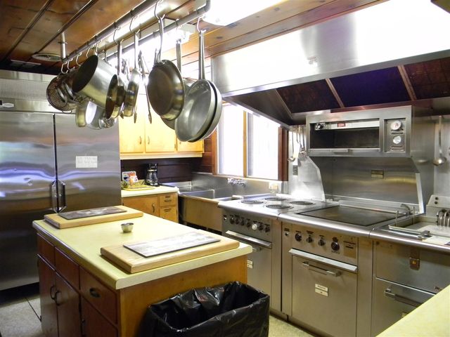 1306 N Tippy Dam Road, Wellston, MI 49689