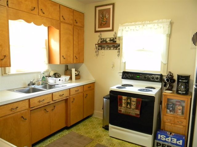 1306 N Tippy Dam Road, Wellston, MI 49689