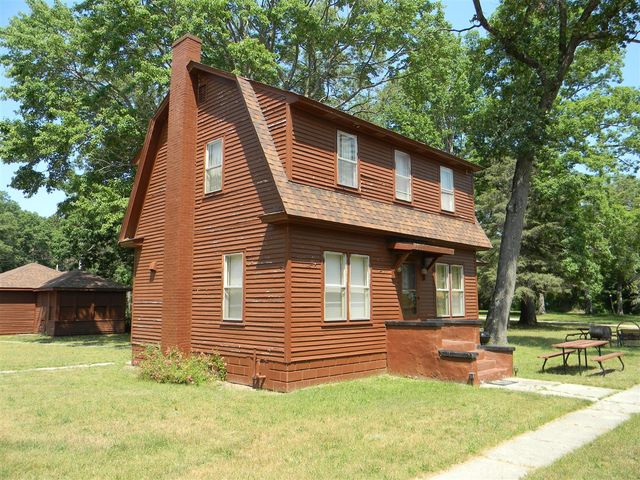 1306 N Tippy Dam Road, Wellston, MI 49689