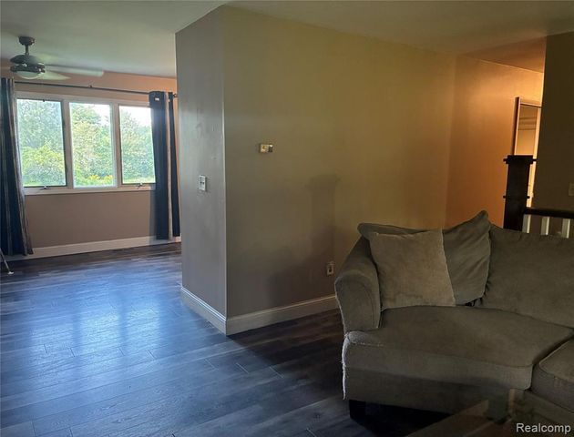 10340 Farrand Road, Montrose, MI 48457