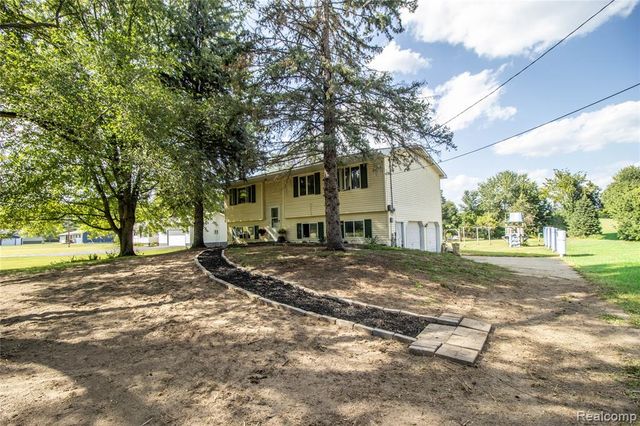 10340 Farrand Road, Montrose, MI 48457