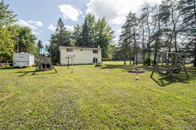 10340 Farrand Road, Montrose, MI 48457