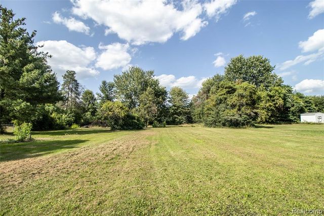 10340 Farrand Road, Montrose, MI 48457