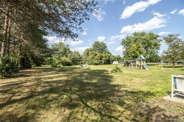 10340 Farrand Road, Montrose, MI 48457