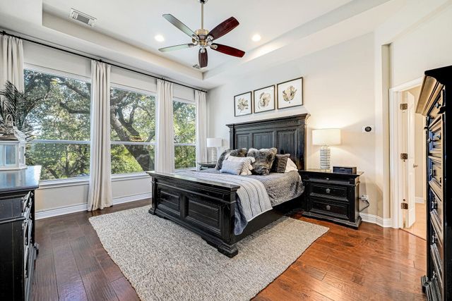 7112 Via Correto DR, Austin, TX 78749