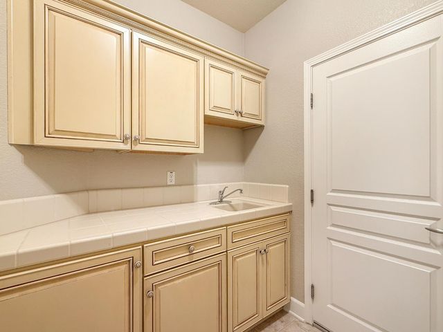 212 Quail Covey Ct, Lincoln, CA 95648