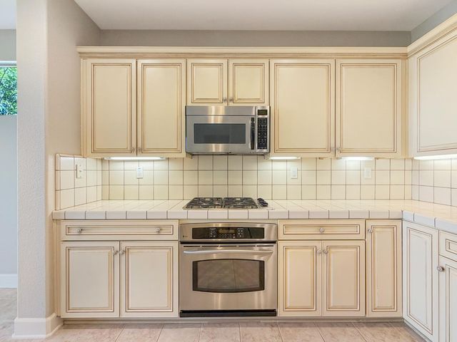 212 Quail Covey Ct, Lincoln, CA 95648