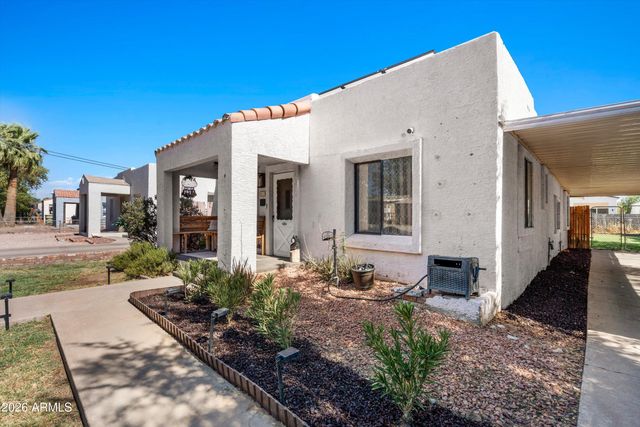 5619 W GARDENIA Avenue, Glendale, AZ 85301