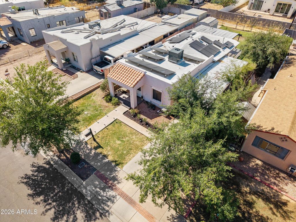 Image 25 of property listing at 5619 W GARDENIA Avenue, Glendale, AZ 85301