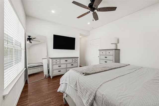 914 Redcrest Springs Court, Houston, TX 77073