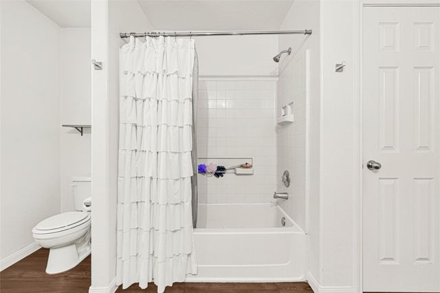 914 Redcrest Springs Court, Houston, TX 77073