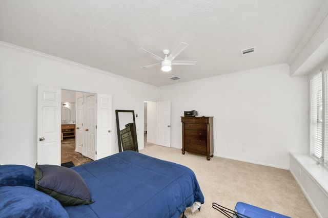 7130 Glenwood Dr, Sugar Land, TX 77479