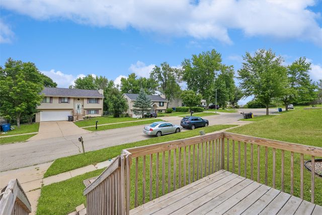 817 E Hackley Avenue, Des Moines, IA 50315