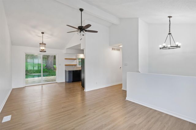 817 E Hackley Avenue, Des Moines, IA 50315
