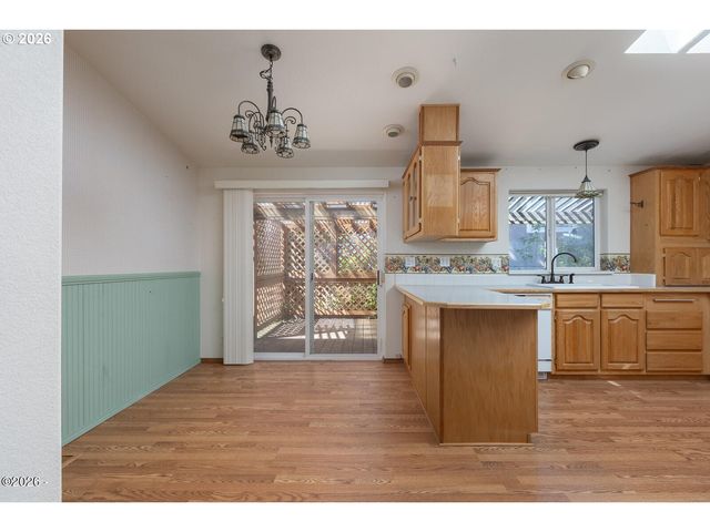 4625 Ne VOYAGE Ave, Lincoln City, OR 97367